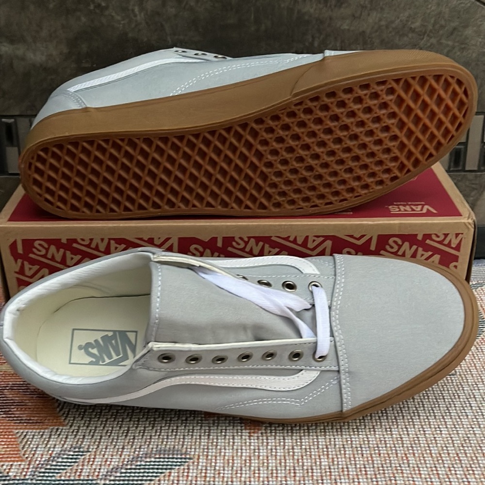 Vans WMNS Old Skool
(Gum) High Rise/True Wht
VN0A3WKT3ZC Sneakers - Picture 5 of 16